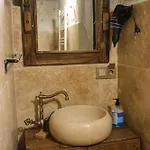 Hotel Kayaharman Cave *