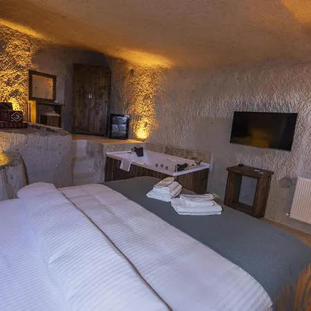 Kayaharman Cave * Nar