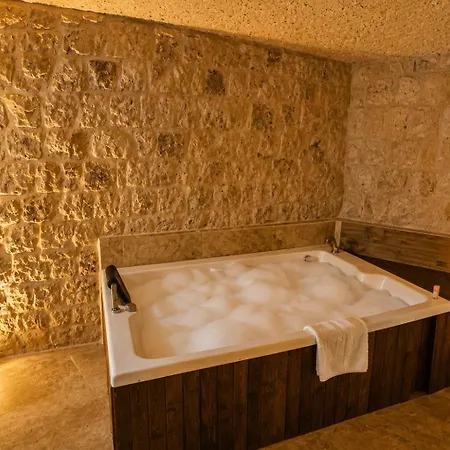 فندق Kayaharman Cave *