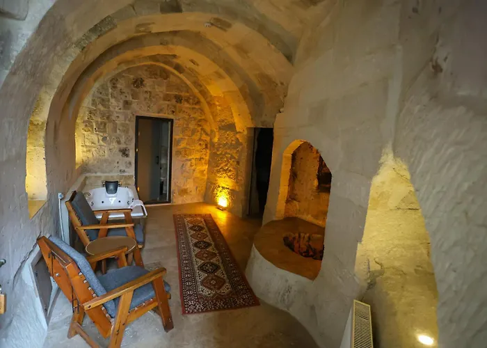 Отель Kayaharman Cave *