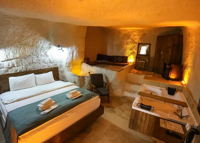 Kayaharman Cave * Nar